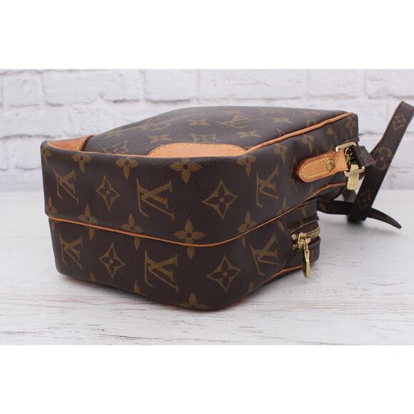 Louis Vuitton Amazon Crossbody Monogram Shoulder Bag Leather Small Purse A4067 - Picture 12 of 12